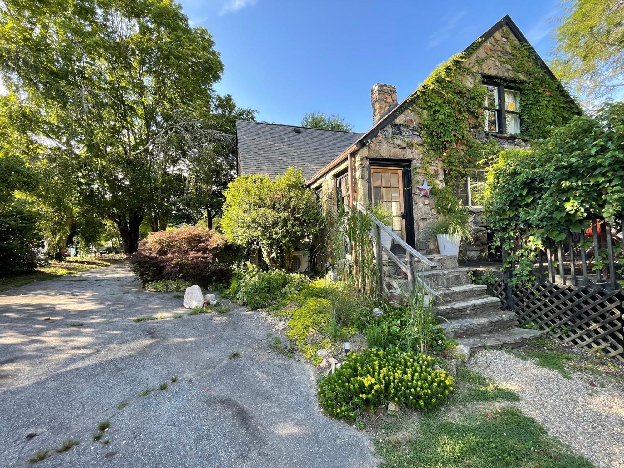 Asheville Urban Farmhouse Entire Home 4 Mi To Dt Eksteriør bilde